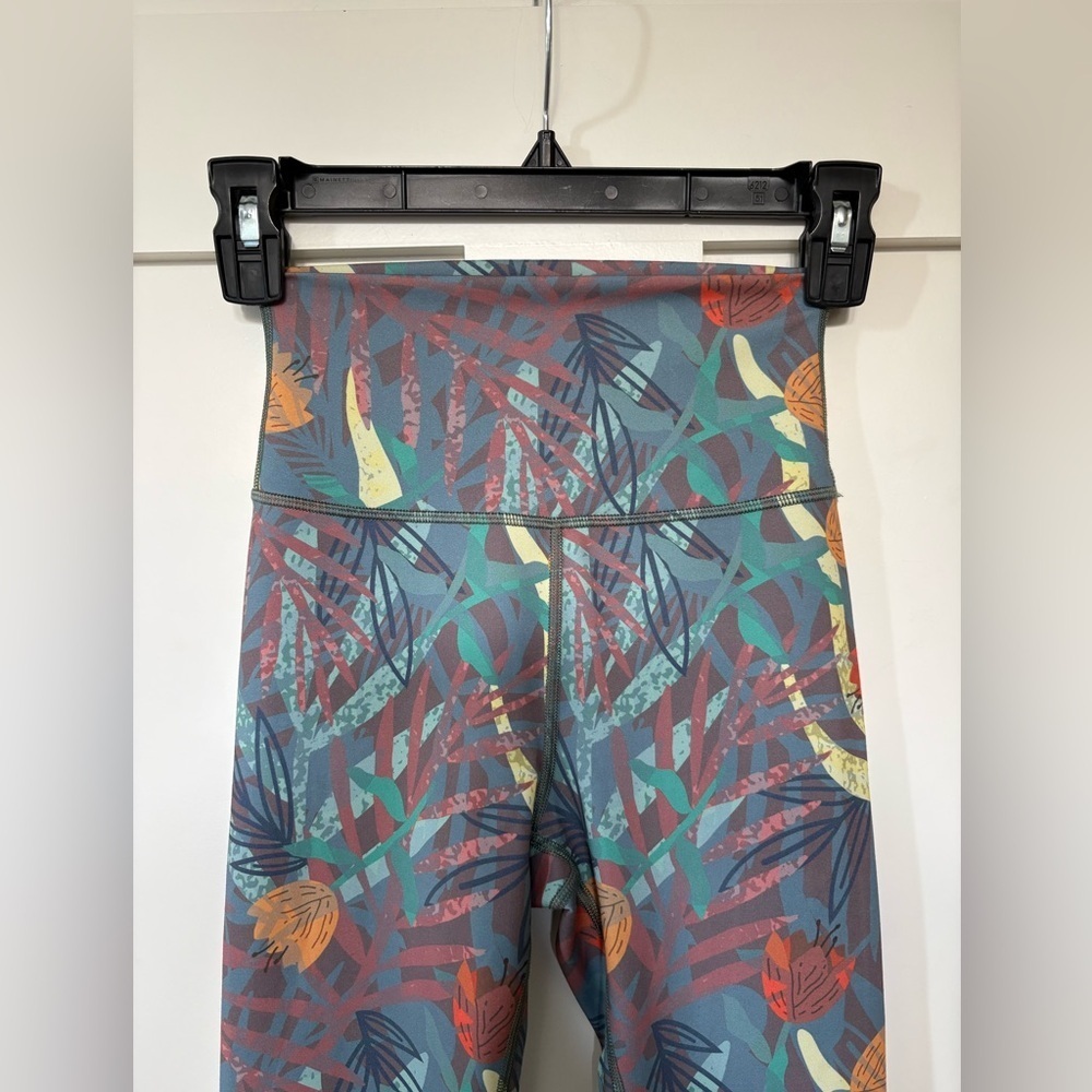 TITIKA Active Couture Zero Touch High-Rise Leggings II and Get Set Bra Long Line - Picture 9 of 16